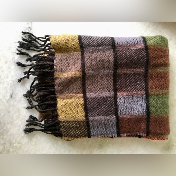 Colorful block squares wrap around scarf - Picture 6 of 6